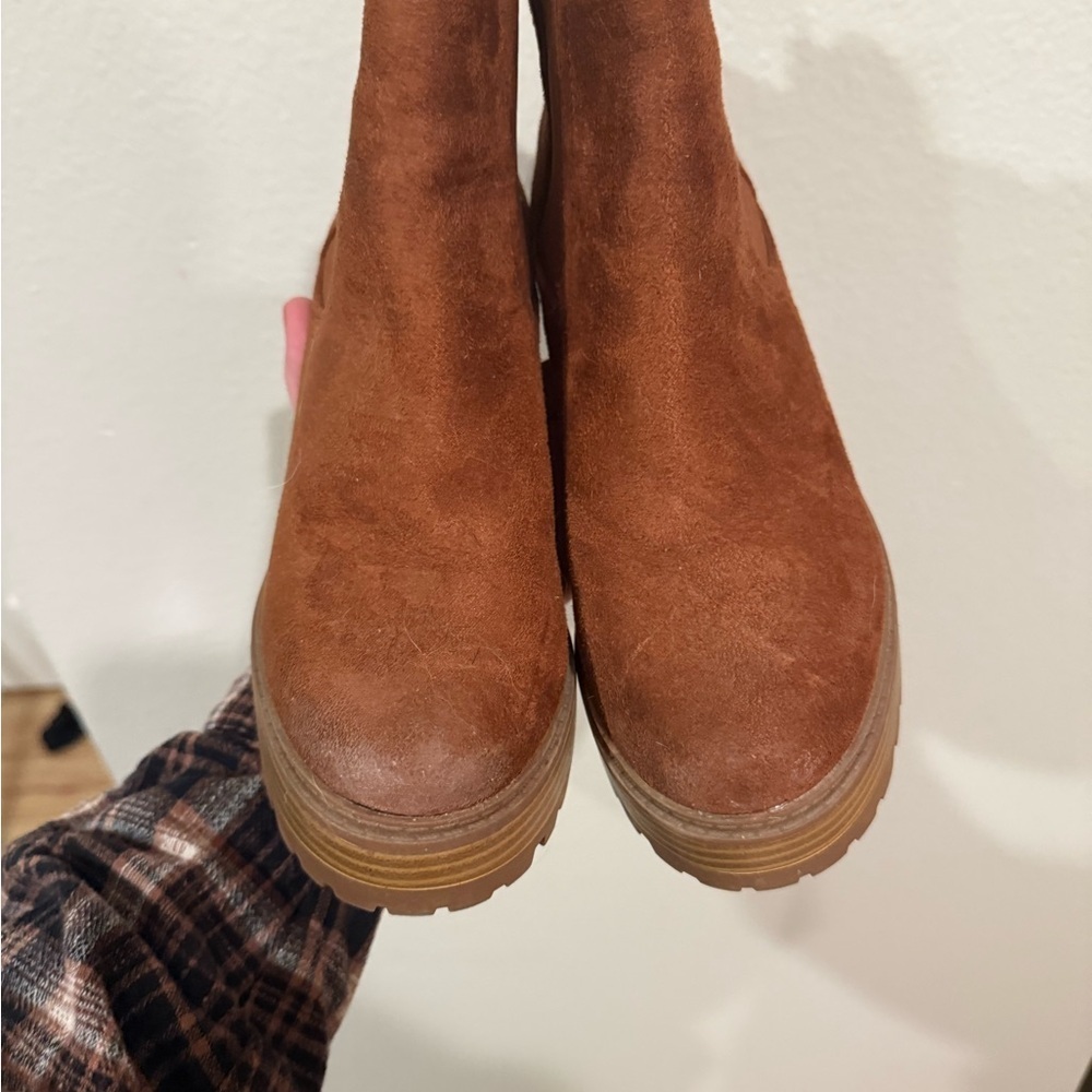 Diba Tan Suede Platform Boots 8 - Picture 2 of 5